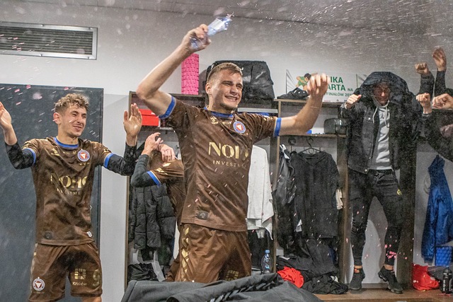 也让不少乒 也让不少乒